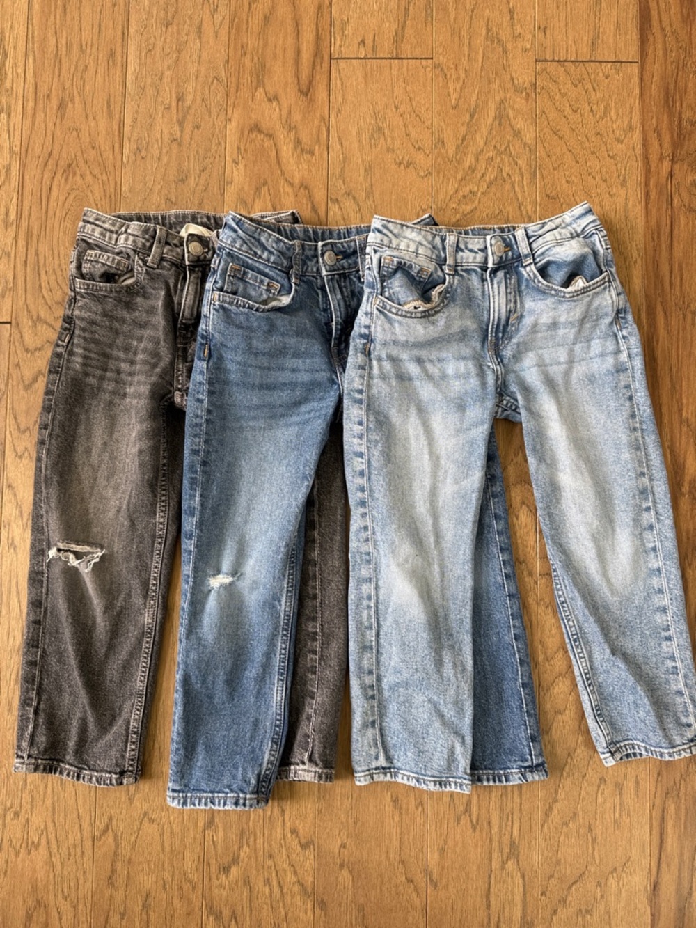 H&M Relaxed Fit Jeans